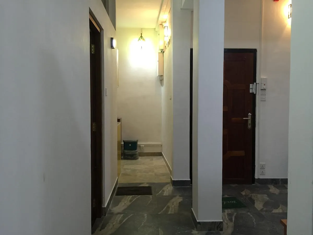Colombo Downtown Monkey Backpackers Hostel